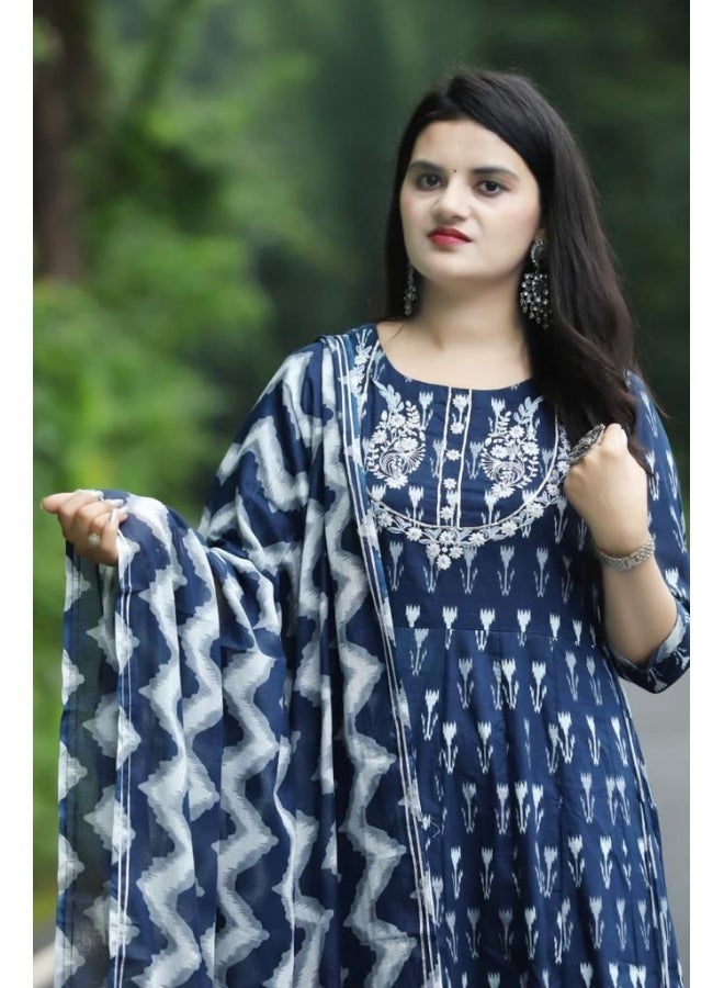 piludi Embroidered Kurta Set with Dupatta for Women - Image 3